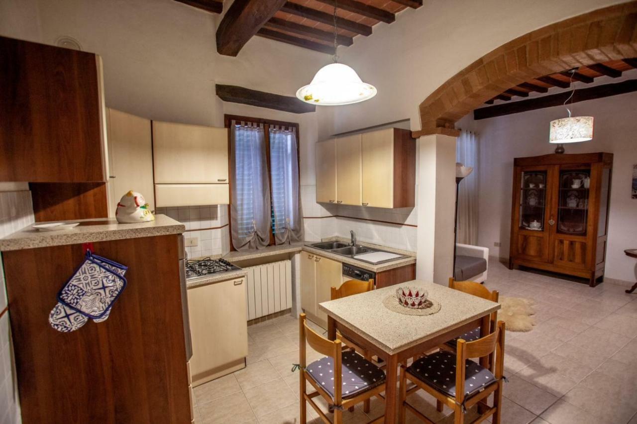 דירות קסטלנואובו ברארדנגה La Casa Di Francesca מראה חיצוני תמונה